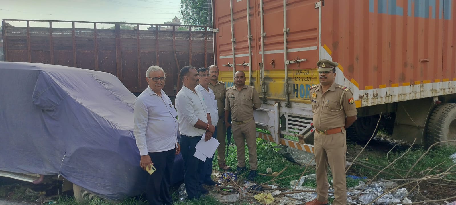 UP Crime: गोरखपुर में गैंगस्टर की 50 लाख की संपत्ति जब्त, गौ-तस्करी के मास्टरमाइंड पर हुई ये बड़ी कार्रवाई