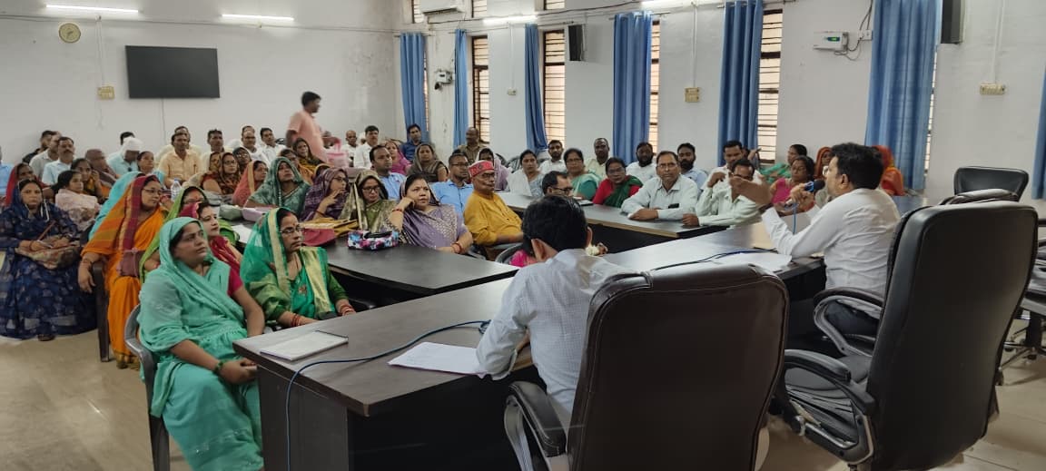 UP Crime: गोरखपुर में BLO व सुपरवाइजर का प्रशिक्षण, मतदाता सूची सुधार पर दिया गया विशेष जोर