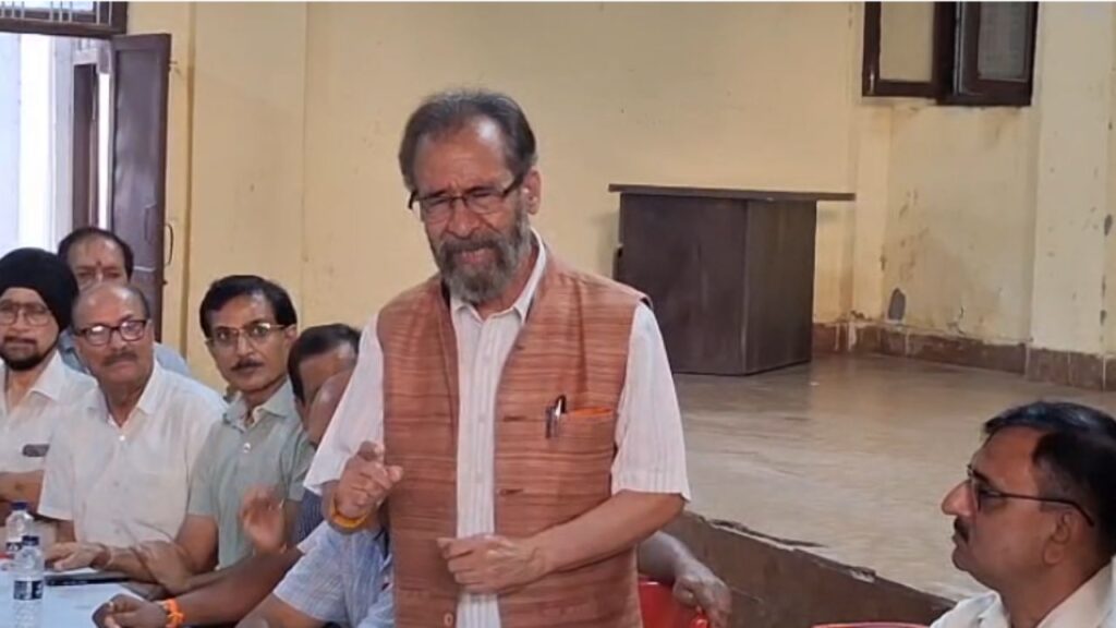 क्षेत्रीय विधायक मुन्ना सिंह चौहान 