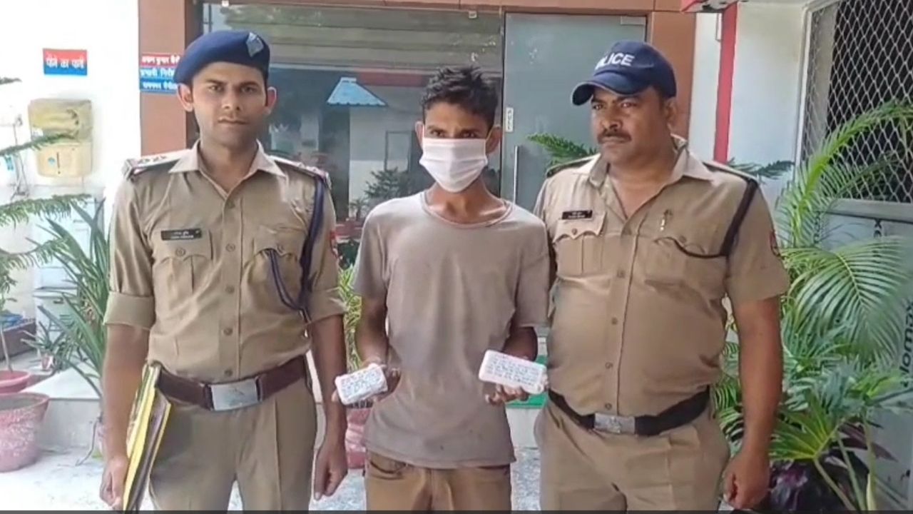 Nainital News: रामनगर में लाखों की स्मैक के साथ युवक गिरफ्तार Nainital News: रामनगर में लाखों की स्मैक के साथ युवक गिरफ्तार