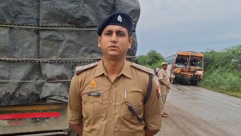 Road Accident: हमीरपुर में बस और ट्रक की भीषण टक्कर, एक की मौत, दर्जन घायल