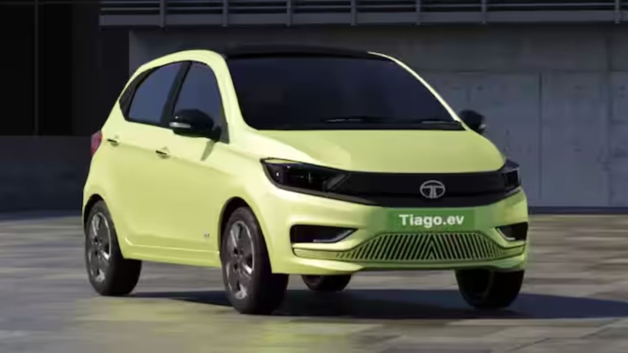 Tata Tiago EV: पेट्रोल की टेंशन खत्म! जानिए इसके फीचर, इतने डाउन पेमेंट पर मिलेगी Tata Tiago EV: पेट्रोल की टेंशन खत्म! जानिए इसके फीचर, इतने डाउन पेमेंट पर मिलेगी