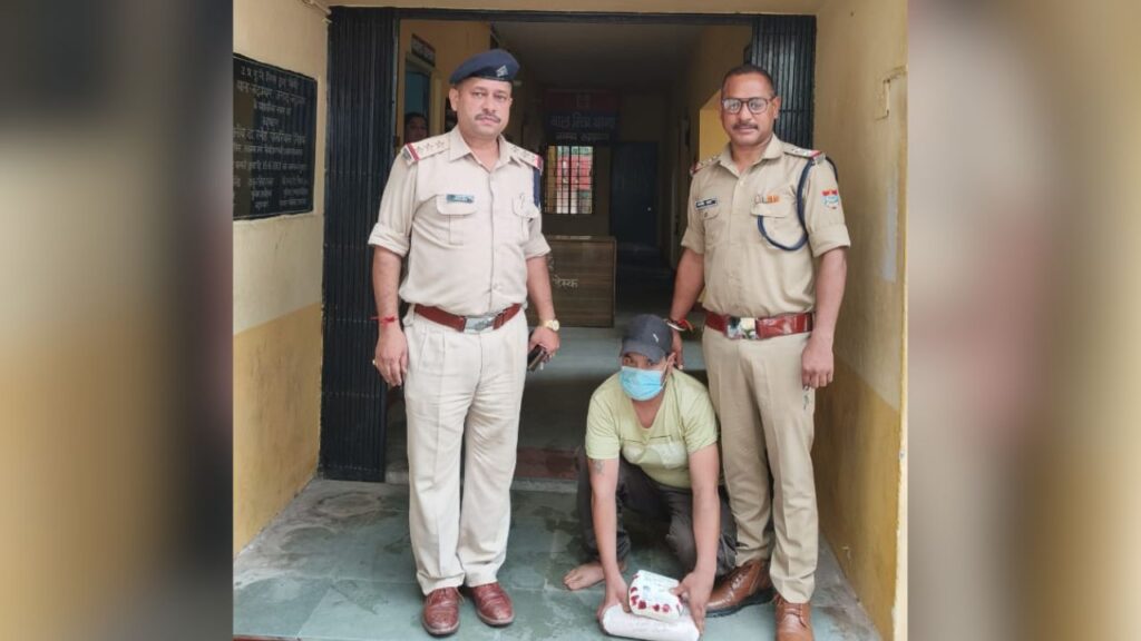 पुलिस हिरासत में आरोपी
