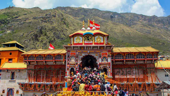 चारधाम यात्रा 2025: यात्रियों के लिए खुशखबरी, अब दोबारा शुरू हुआ रजिस्ट्रेशन
