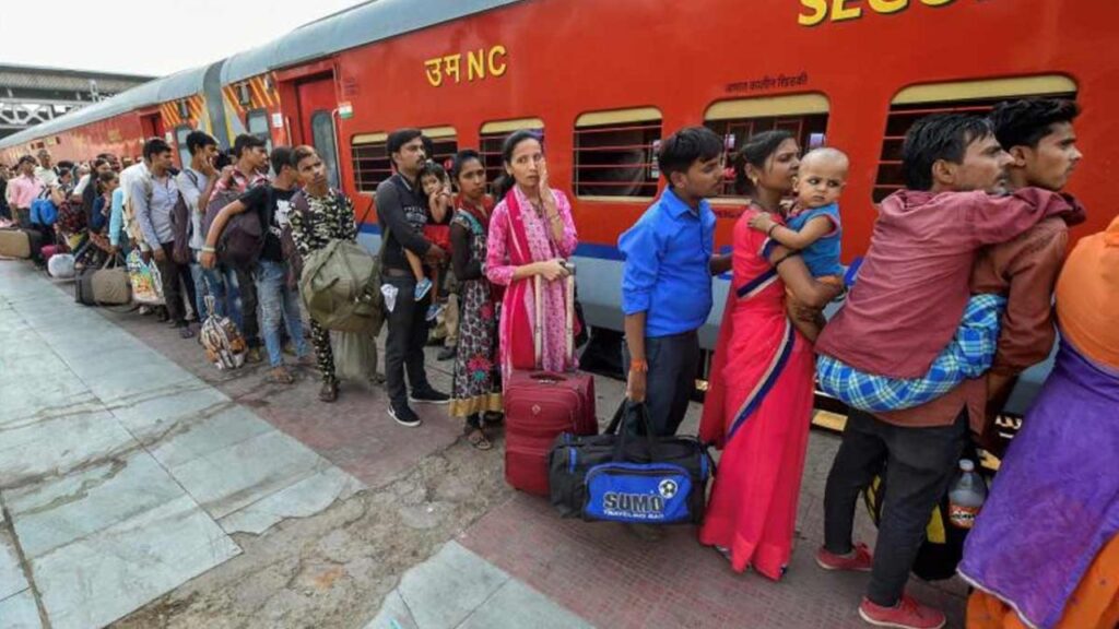 People lined up to board the train