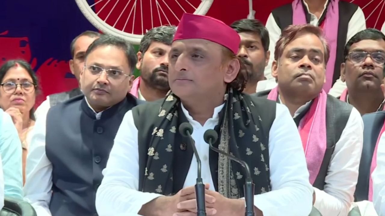 अखिलेश यादव की प्रेस कॉन्फ्रेंस: बीजेपी पर किया तीखा प्रहार, जानें किन मुद्दों पर की बात