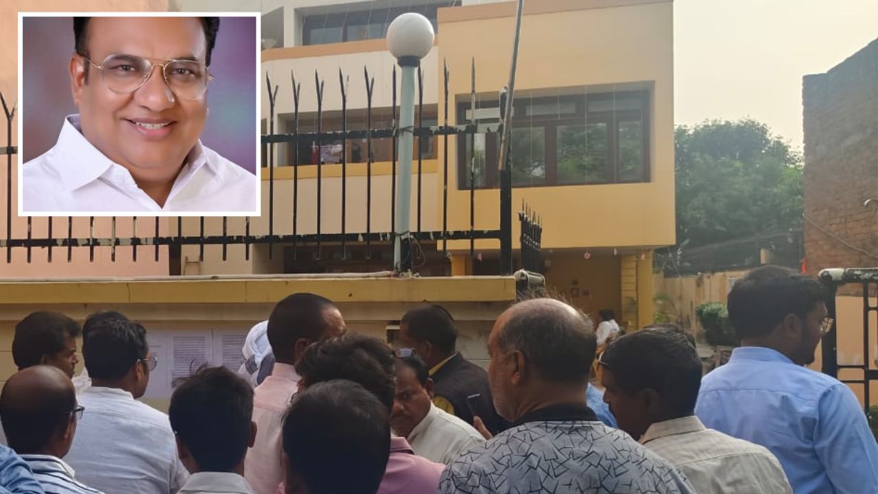 ददरी मेले से जुड़ी लापरवाही पर गिरी गाज: बलिया नगर पालिका अध्यक्ष का पावर सीज, डीएम को मिला पूरा अधिकार ददरी मेले से जुड़ी लापरवाही पर गिरी गाज: बलिया नगर पालिका अध्यक्ष का पावर सीज, डीएम को मिला पूरा अधिकार