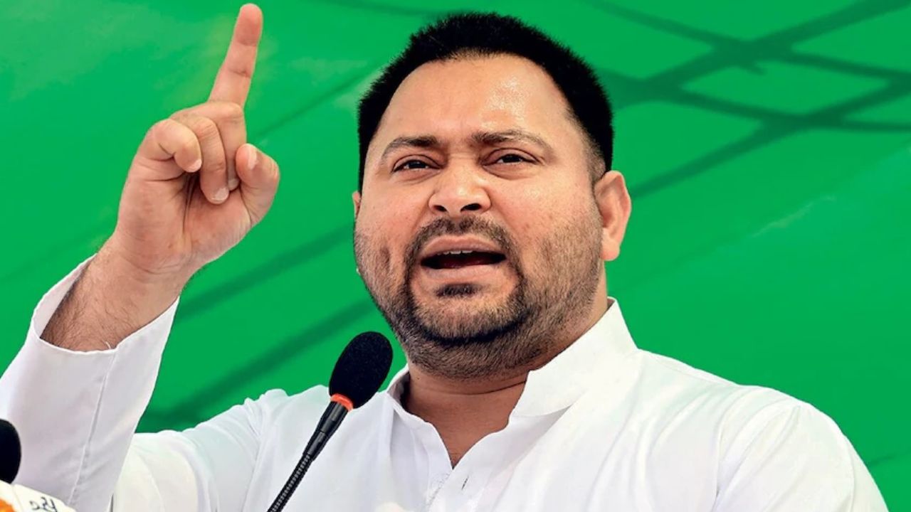 Bihar Election 2025: राजद ने भी पार्टी विरोधियों पर लिया एक्शन, इन 18 नेताओं को पार्टी से किया बाहर Bihar Election 2025: राजद ने भी पार्टी विरोधियों पर लिया एक्शन, इन 18 नेताओं को पार्टी से किया बाहर
