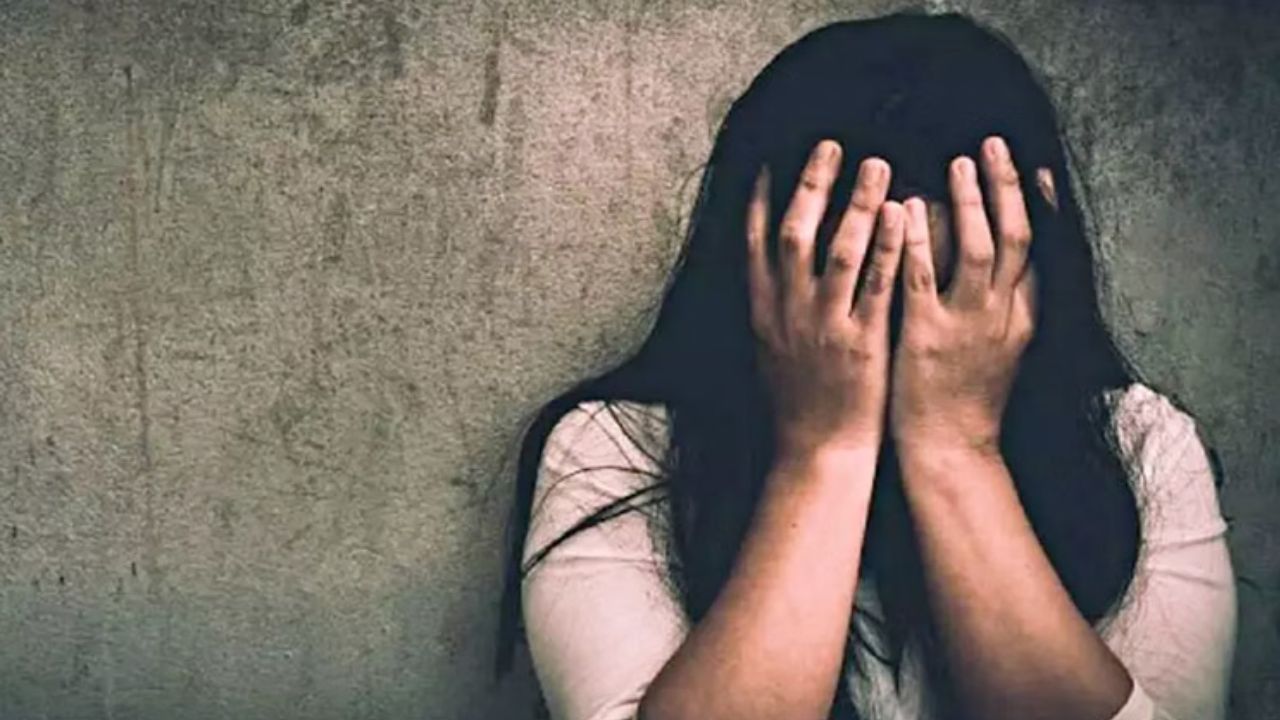 देवभूमि में सनसनीखेज साजिश, हिंदू युवती पर धर्मांतरण का दबाव, देहरादून के होटल में गंदा काम देवभूमि में सनसनीखेज साजिश, हिंदू युवती पर धर्मांतरण का दबाव, देहरादून के होटल में गंदा काम
