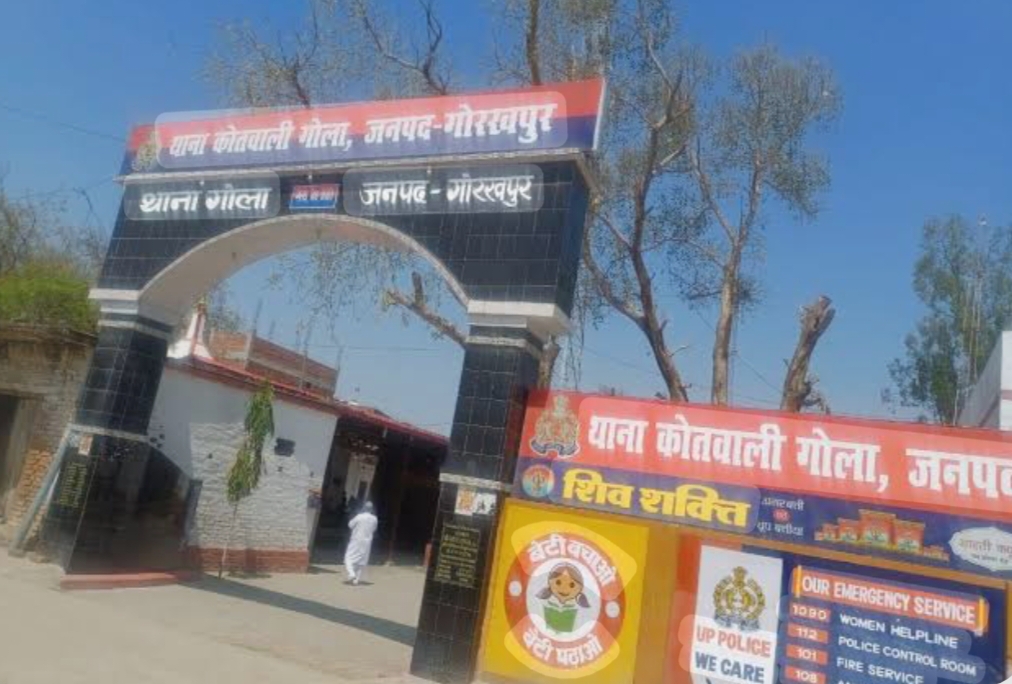 गोरखपुर में थाने के पास गुंडागर्दी: युवक ने कार के शीशे तोड़े, मालिक को दे डाली धमकी गोरखपुर में थाने के पास गुंडागर्दी: युवक ने कार के शीशे तोड़े, मालिक को दे डाली धमकी