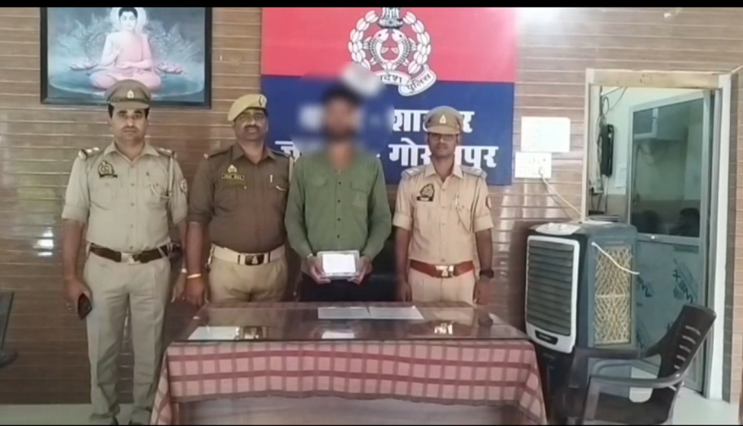 UP Crime: गोरखपुर में अवैध रिवॉल्वर और जिंदा कारतूस के साथ युवक गिरफ्तार, पढ़ें पूरी खबर