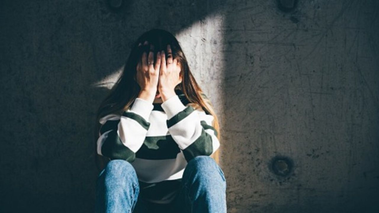 Nainital: लालकुआं में युवती से छेड़छाड़ की कोशिश, परिजन और राहगीर बने ढाल; जानें क्या है मामला?