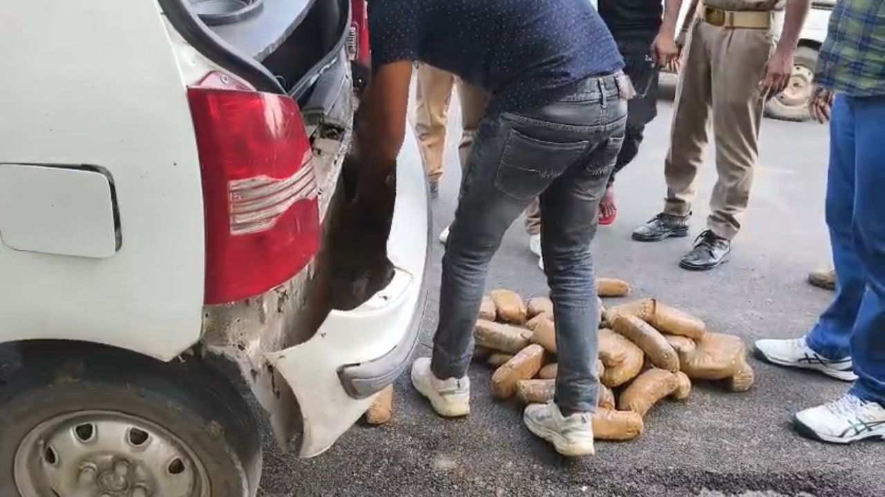 Uttar Pradesh: अंतर्राज्यीय मादक पदार्थों की तस्करी गिरोह का झांसी में भंड़ाफोड़, 16 लाख का गांजा बरामद; जाने इनके कारनामे