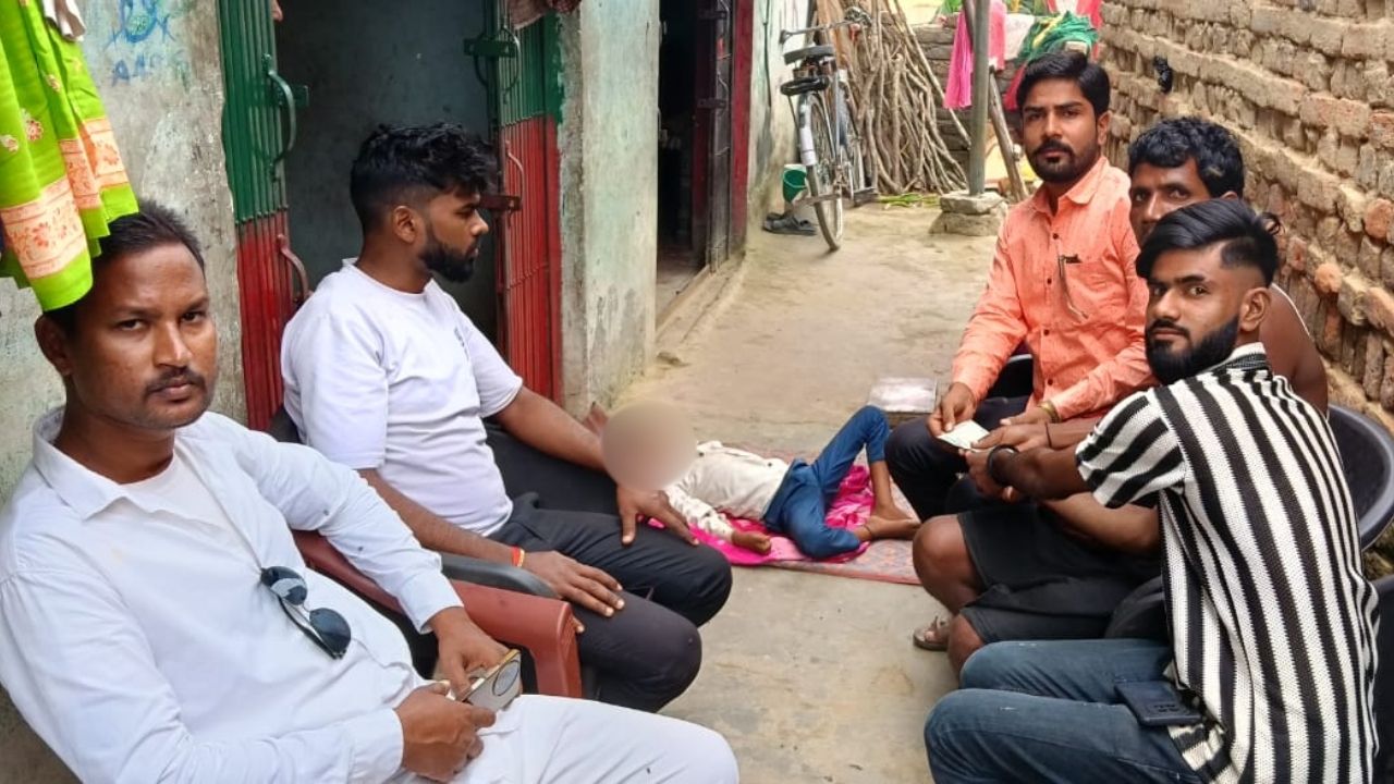 नौतनवां में पेश हुई इंसानियत की मिसाल, ब्रेन ट्यूमर पीड़ित बच्चे को मिली आशा की किरण; पढ़ें पूरी खबर नौतनवां में पेश हुई इंसानियत की मिसाल, ब्रेन ट्यूमर पीड़ित बच्चे को मिली आशा की किरण; पढ़ें पूरी खबर