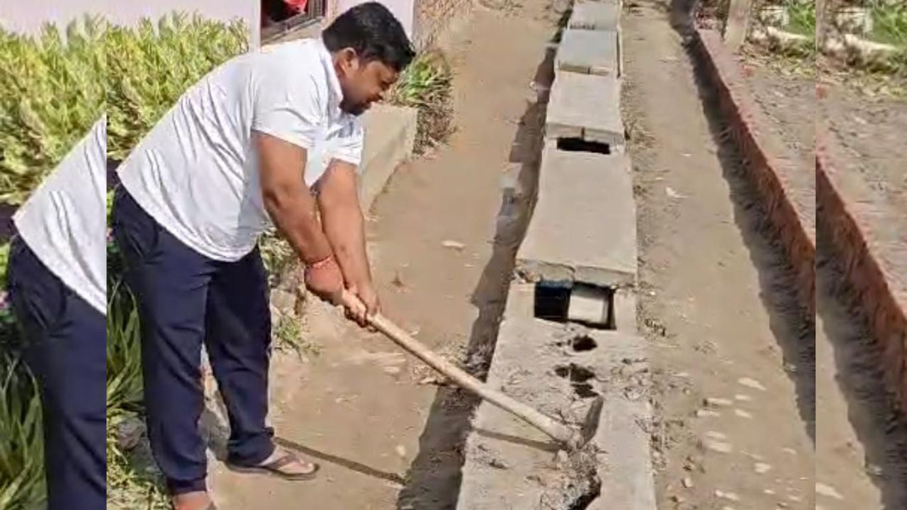 Maharajganj News: चौक नगर पंचायत में घटिया निर्माण पर बवाल, वीडियो वायरल होने से मचा हड़कंप; जानें क्या है पूरा मामाला Maharajganj News: चौक नगर पंचायत में घटिया निर्माण पर बवाल, वीडियो वायरल होने से मचा हड़कंप; जानें क्या है पूरा मामाला