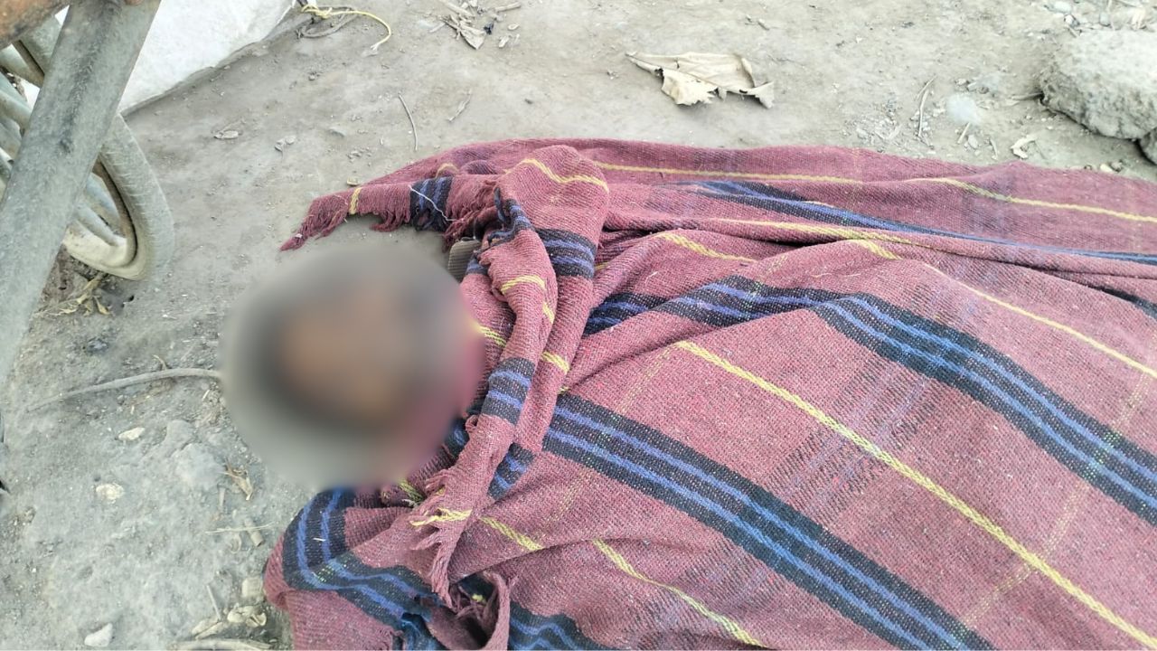 Nainital: हत्या या हादसा? लालकुआं में हाईवे किनारे मिला शव, क्षेत्र में मचा हड़कंप