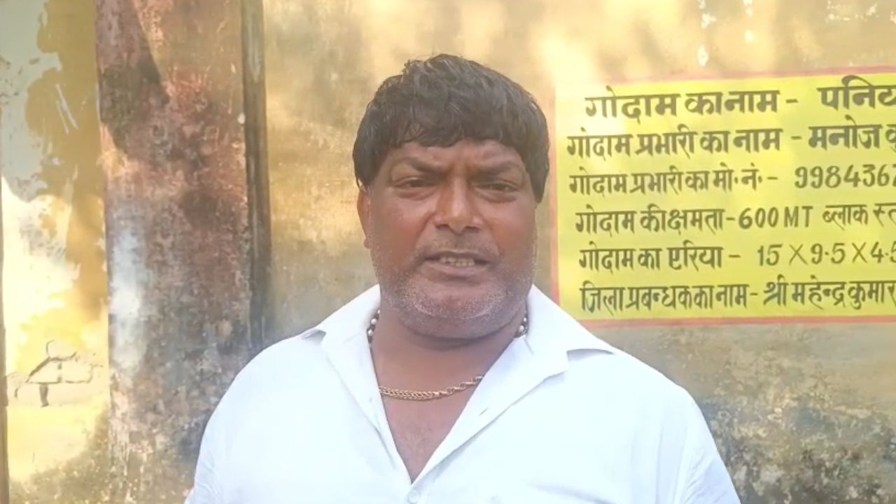 नगर पंचायत पनियरा में बाबू और चेयरमैन आमने-सामने, एक-दूसरे के खिलाफ दर्ज हुए मुकदमे, क्षेत्र में चर्चा तेज नगर पंचायत पनियरा में बाबू और चेयरमैन आमने-सामने, एक-दूसरे के खिलाफ दर्ज हुए मुकदमे, क्षेत्र में चर्चा तेज