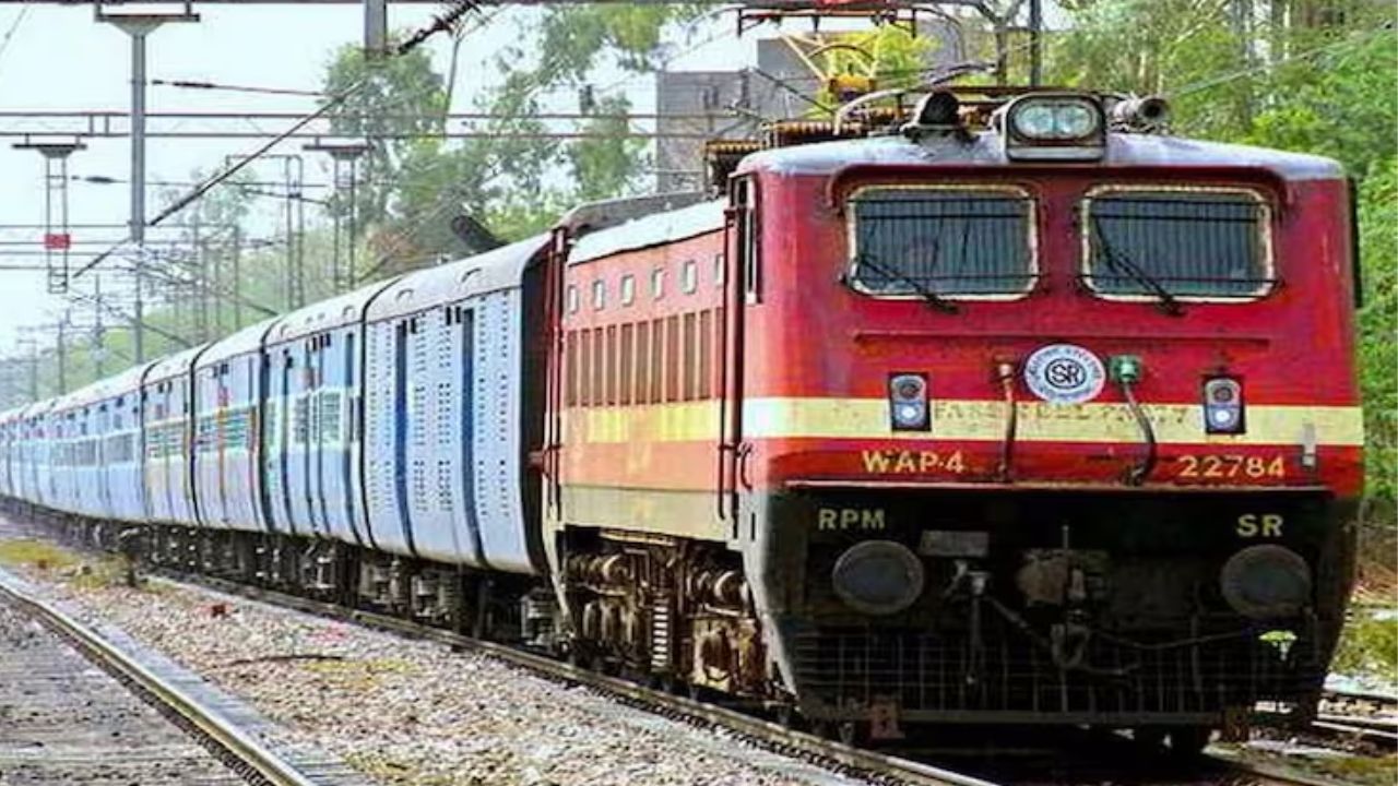 RRB JE Recruitment: इंजीनियरों के लिए रेलवे में निकली बंपर जॉब, मौका हाथ से न जानें दें