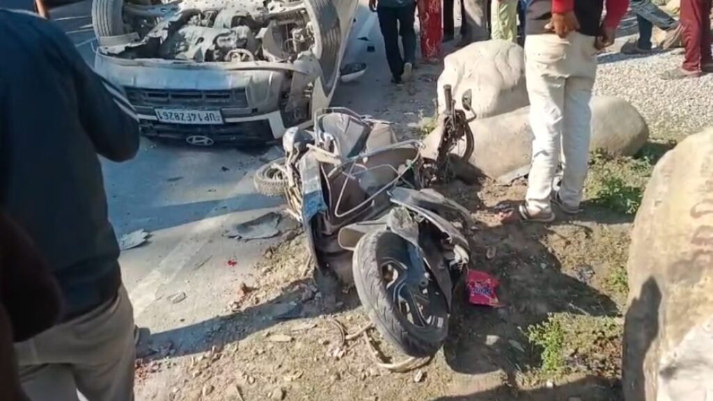 Several vehicles were damaged in the accident