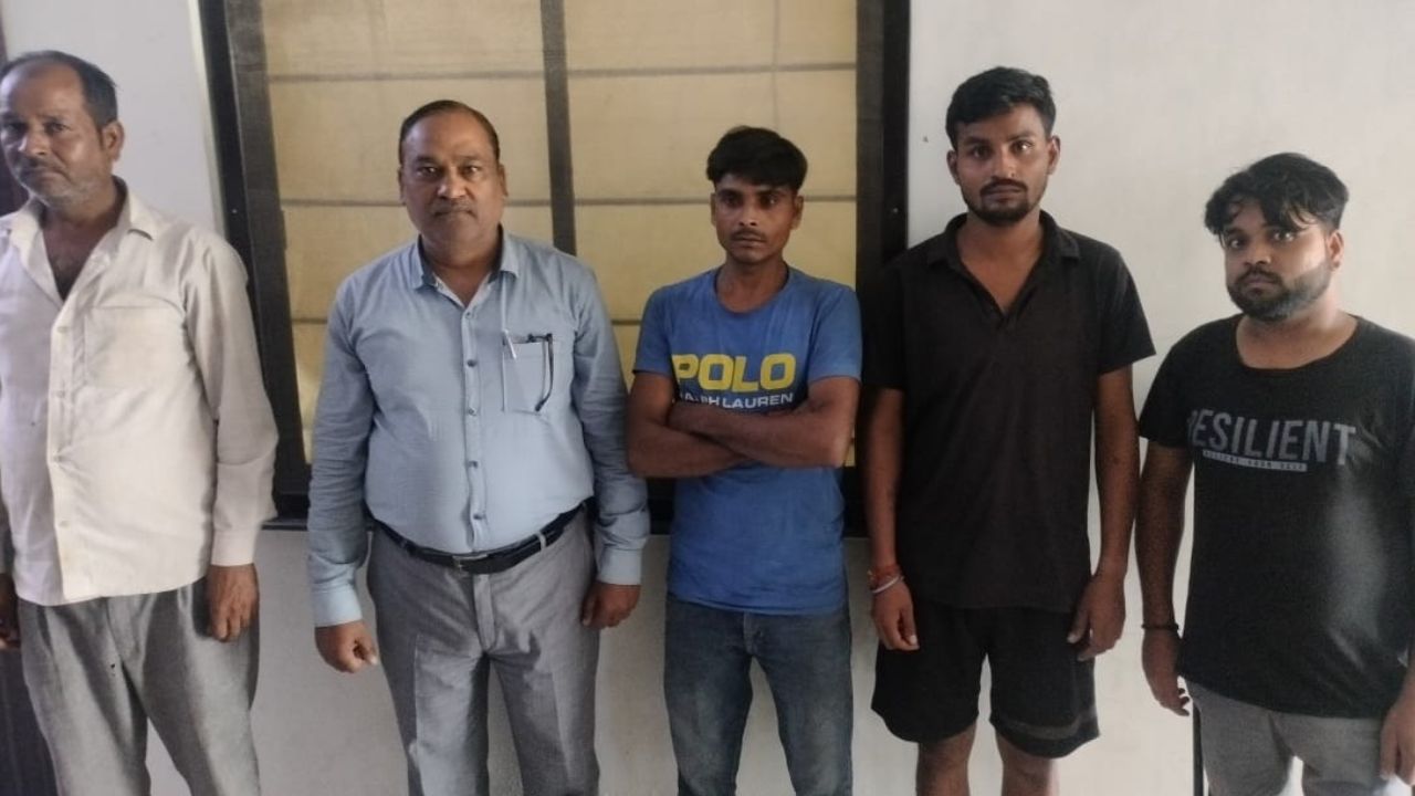 Lucknow: नकली जन्म और मृत्यु प्रमाण पत्र बनाने वाले गिरोह का भंड़ाफोड़, 5 गिरफ्तार