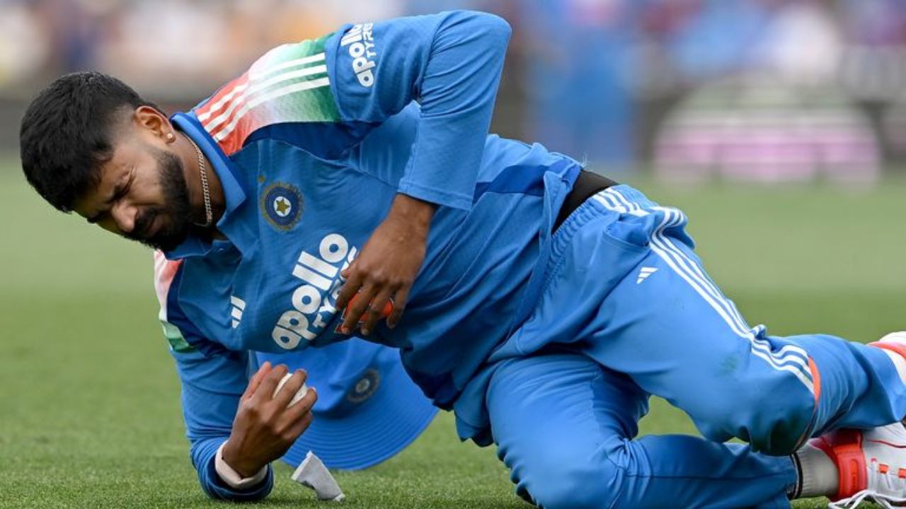 अब कैसी है श्रेयस अय्यर की हालत? ICU से बाहर आने के बाद फैंस को दिया हेल्थ अपडेट