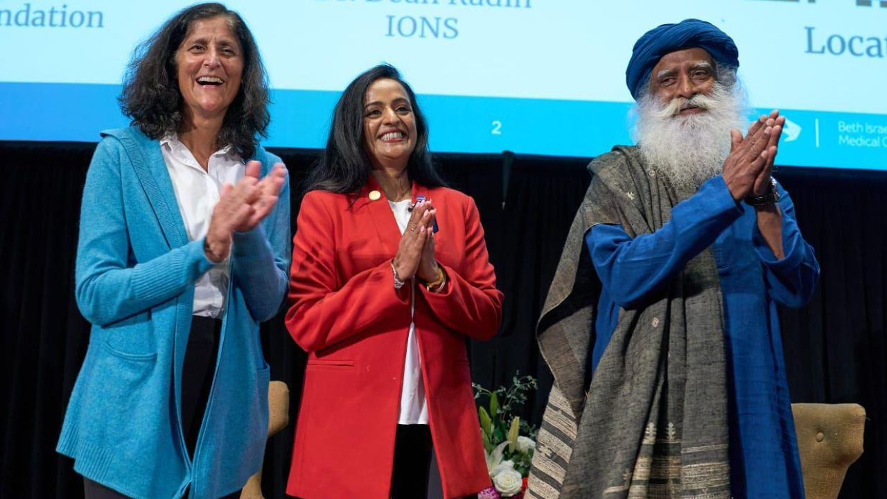 सद्गुरु का चेतना, विज्ञान और आध्यात्मिकता पर गहन संवाद, नासा के अंतरिक्ष यात्री भी शामिल हुए