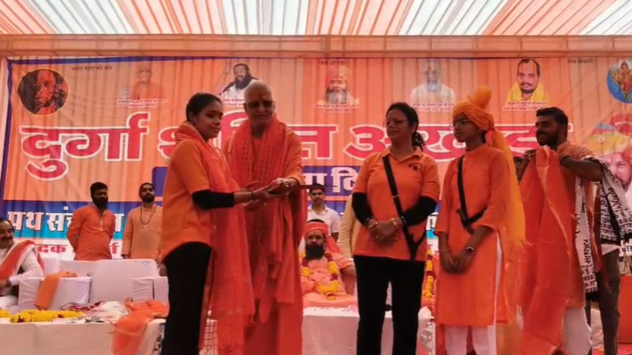 भीलवाड़ा में दुर्गा शक्ति अखाड़ा में पहुंचे टी राजा सिंह, युद्ध और बुरखे को लेकर दिया ये बड़ा बयान