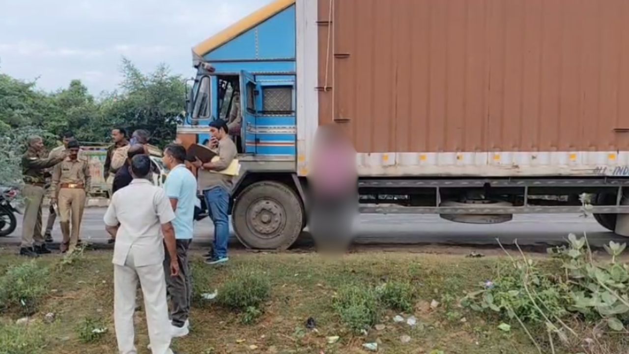 मैनपुरी से इटावा तक हड़कंप, ड्राइवर ने चलते ट्रक में कर डाली ये खौफनाक हरकत