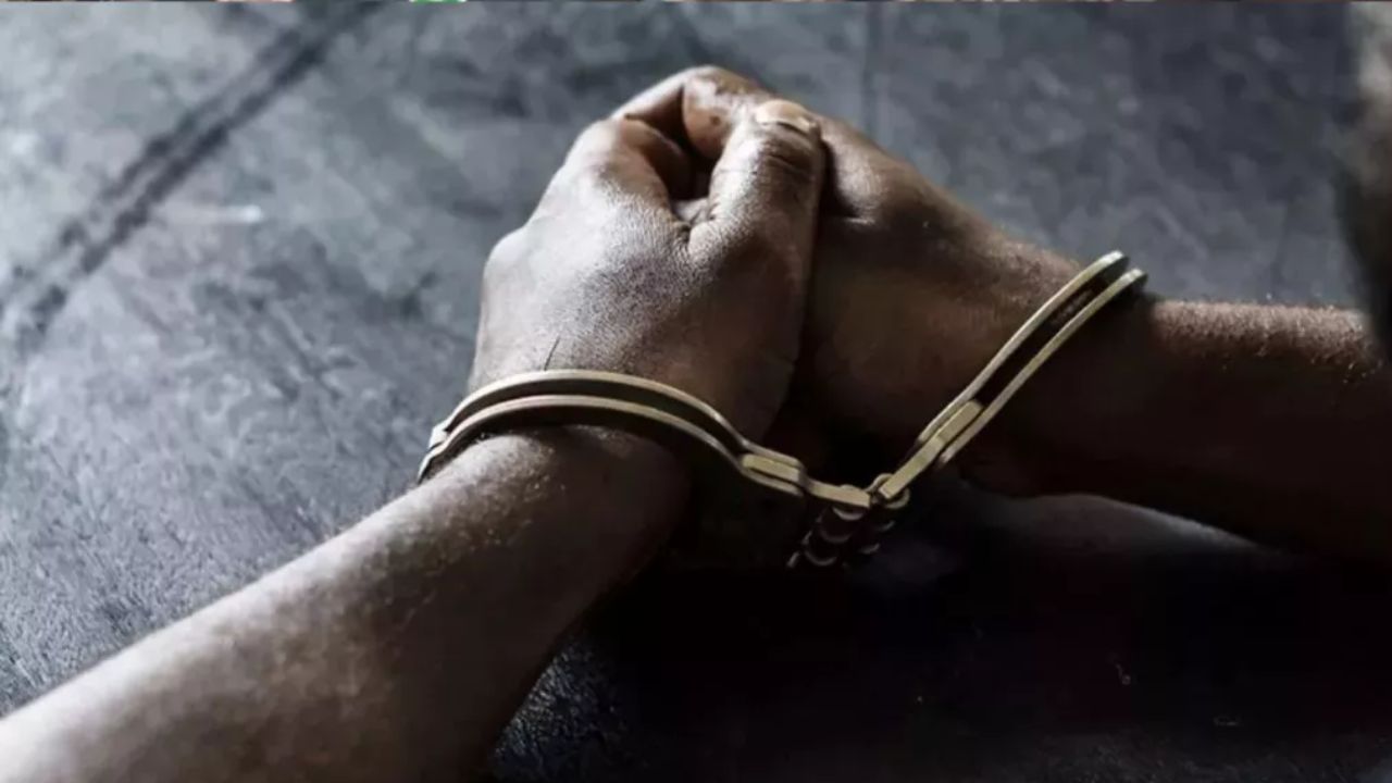 नैनीताल: रामनगर पुलिस का बड़ा एक्शन, युवक को अवैध हथियार के साथ दबोचा गया