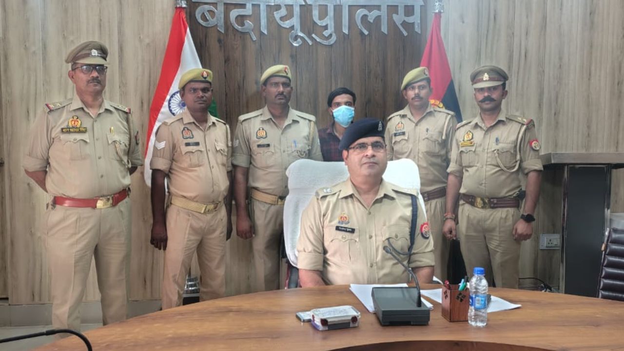 बदायूं पुलिस की बड़ी कामयाबी: हेरोइन तस्करी नेटवर्क पर शिकंजा, 40 लाख का माल जब्त बदायूं पुलिस की बड़ी कामयाबी: हेरोइन तस्करी नेटवर्क पर शिकंजा, 40 लाख का माल जब्त
