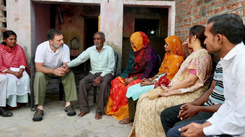 Rahul Gandhi met the victim's family