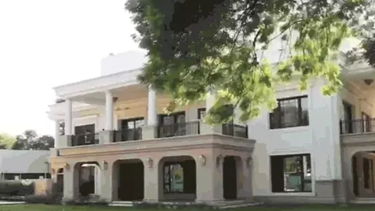 केजरीवाल का ‘शीशमहल’ अब बनेगा स्टेट गेस्ट हाउस, पढ़ें दिल्ली के पूर्व मुख्यमंत्री के बंगले की पूरी कहानी