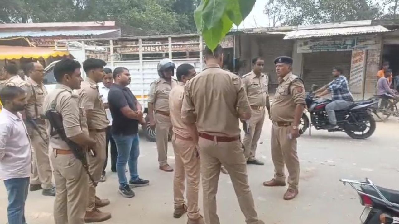 महराजगंज-गोरखपुर बॉर्डर पर मचा हड़कंप, रेड और AK-47 गैंग पर मुकदमा; थानाध्यक्ष लाइन हाजिर