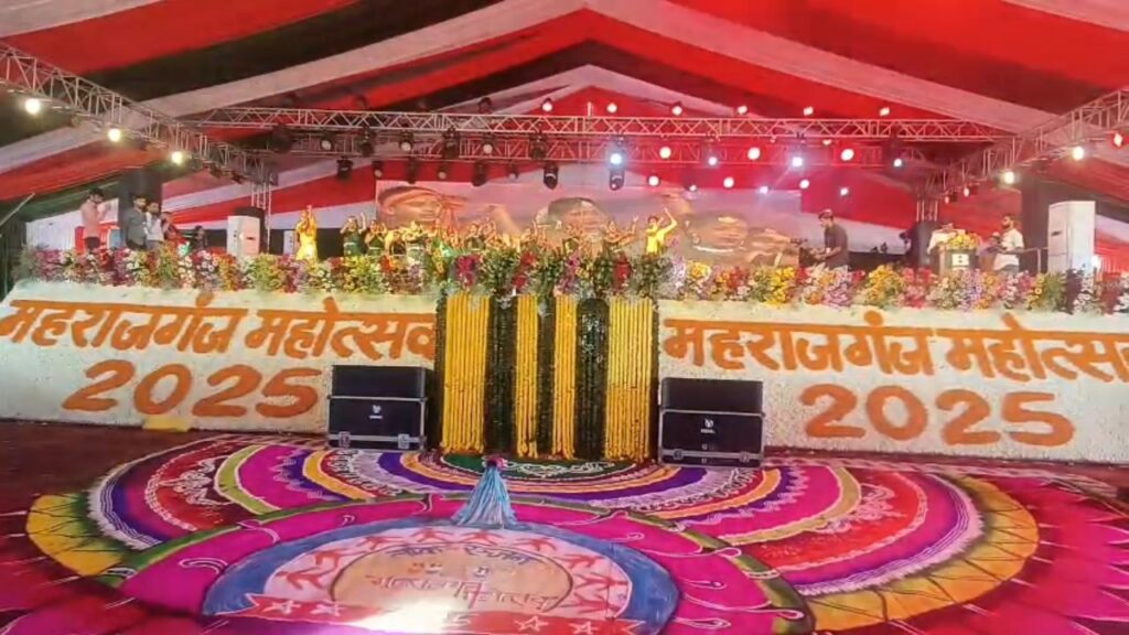 The festival began with a colourful programme