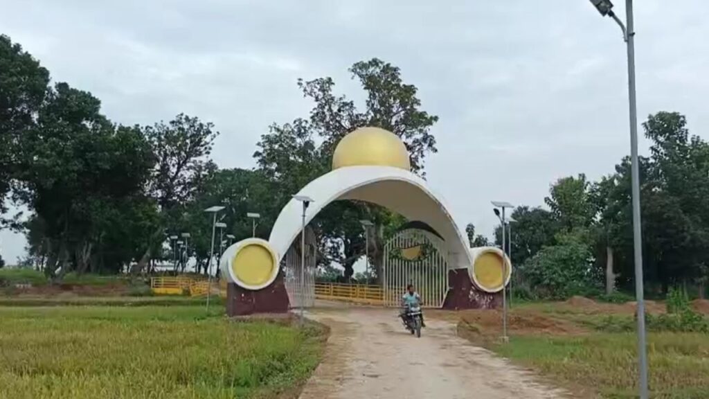 A pot full of coins was found in Nautanwa