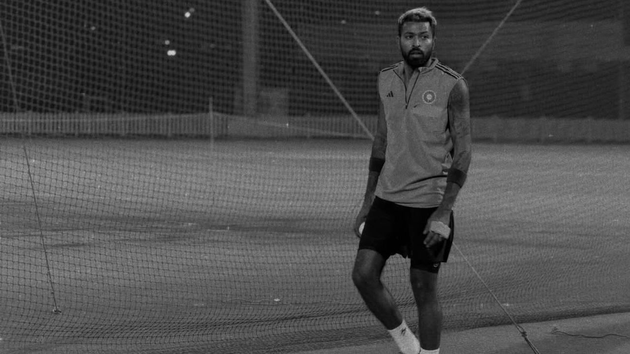 हार्दिक की पोस्ट पर हजारों लाइक्स और कमेंट्स आते हैं, जिसमें कई लोगों ने हार्दिक को हार्दिक की पोस्ट पर हजारों लाइक्स और कमेंट्स आते हैं, जिसमें कई लोगों ने हार्दिक को