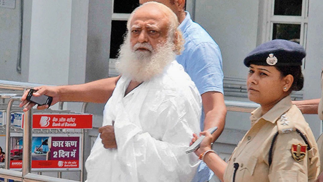 Asaram Bapu seen without a wheelchair.