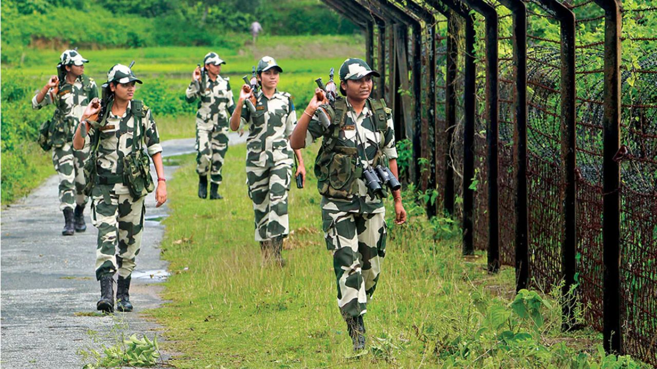 BSF Recruitment 2025: खिलाड़ियों के लिए नौकरी का बेहतरीन अवसर, सैलरी 60 हजार से ऊपर, जानें आवेदन की अंतिम तारीख