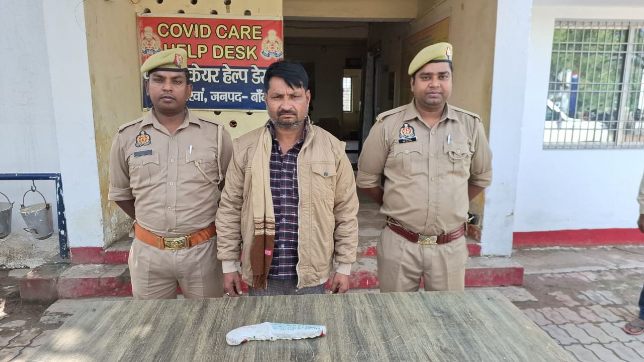 गिरवां में रातों-रात कार्रवाई, पुलिस ने अचानक की छापेमारी; आरोपी गिरफ्तार