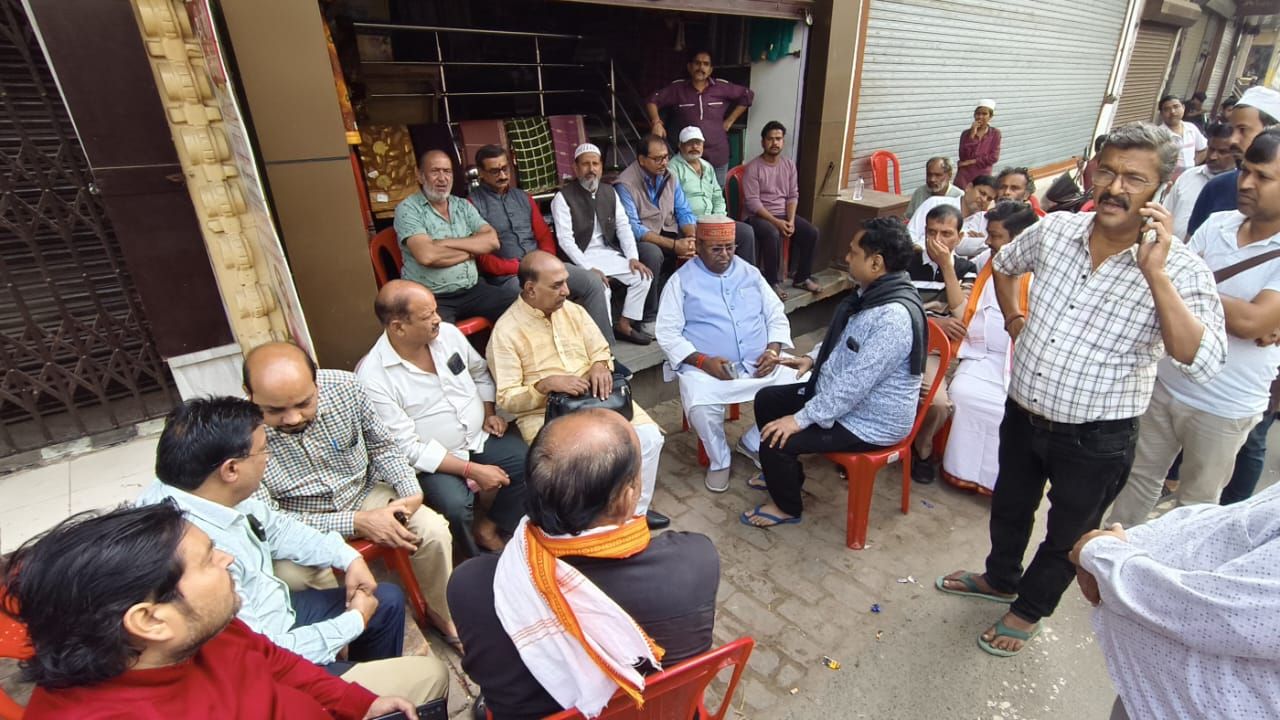 बाराबंकी सड़क हादसे में मरने वालों की संख्या पहुंची आठ, पढ़ें पूरी खबर