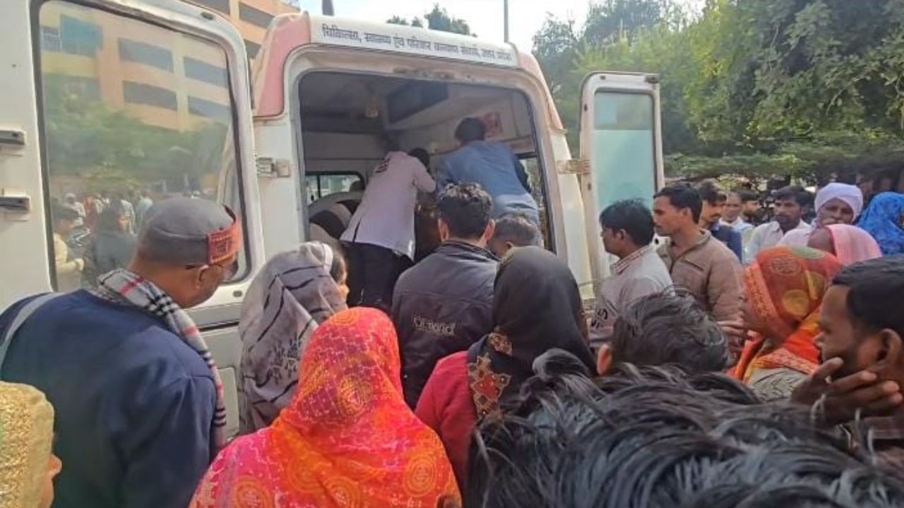 बाराबंकी में देवर की हैवानियत: जमीन विवाद को लेकर भाभी पर चाकू से किए अनगिनत वार, हालत गंभीर