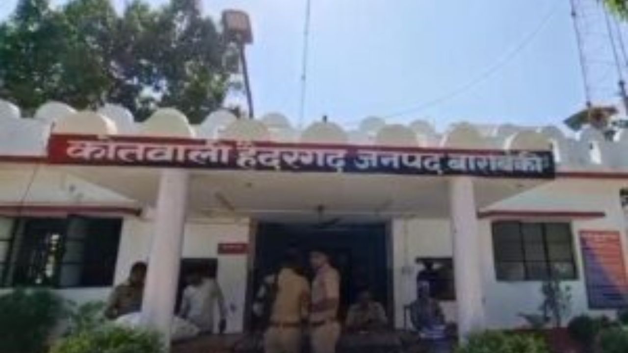 Barabanki Cough Syrup: खांसी का सिरप पीने से युवक की मौत, परिजनों ने मेडिकल स्टोर पर लगाया आरोप