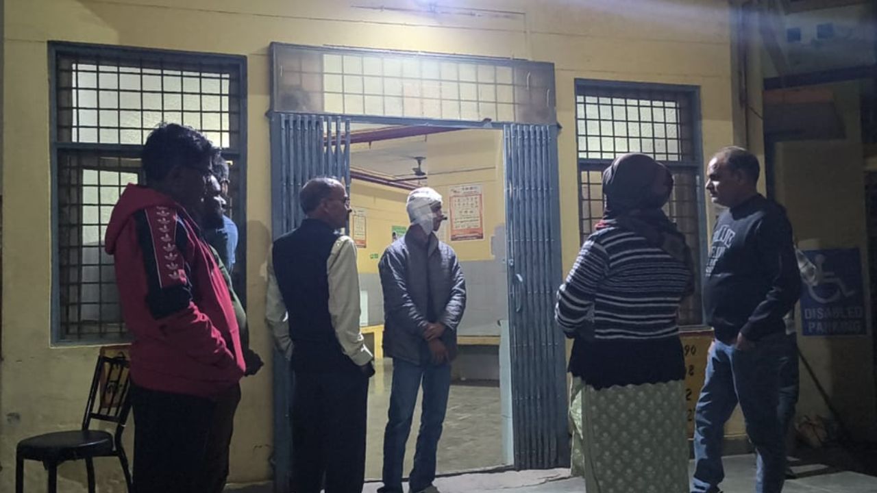 नाबालिक छात्र पर हमला, खुर्जा में दबंगों की बर्बरता ने बढ़ाया खौफ; जांच में जुटी पुलिस