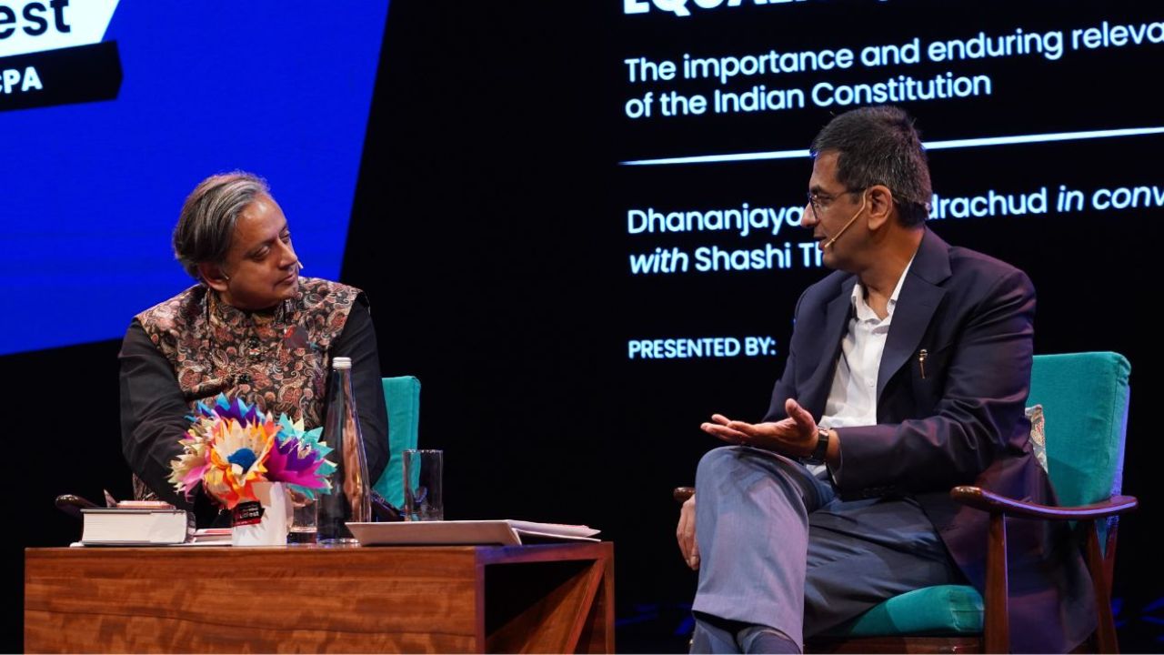 Mumbai LitFest: AI और न्यायपालिका पर बोले पूर्व CJI चंद्रचूड़- तकनीक न्याय में सहायक, विकल्प नहीं