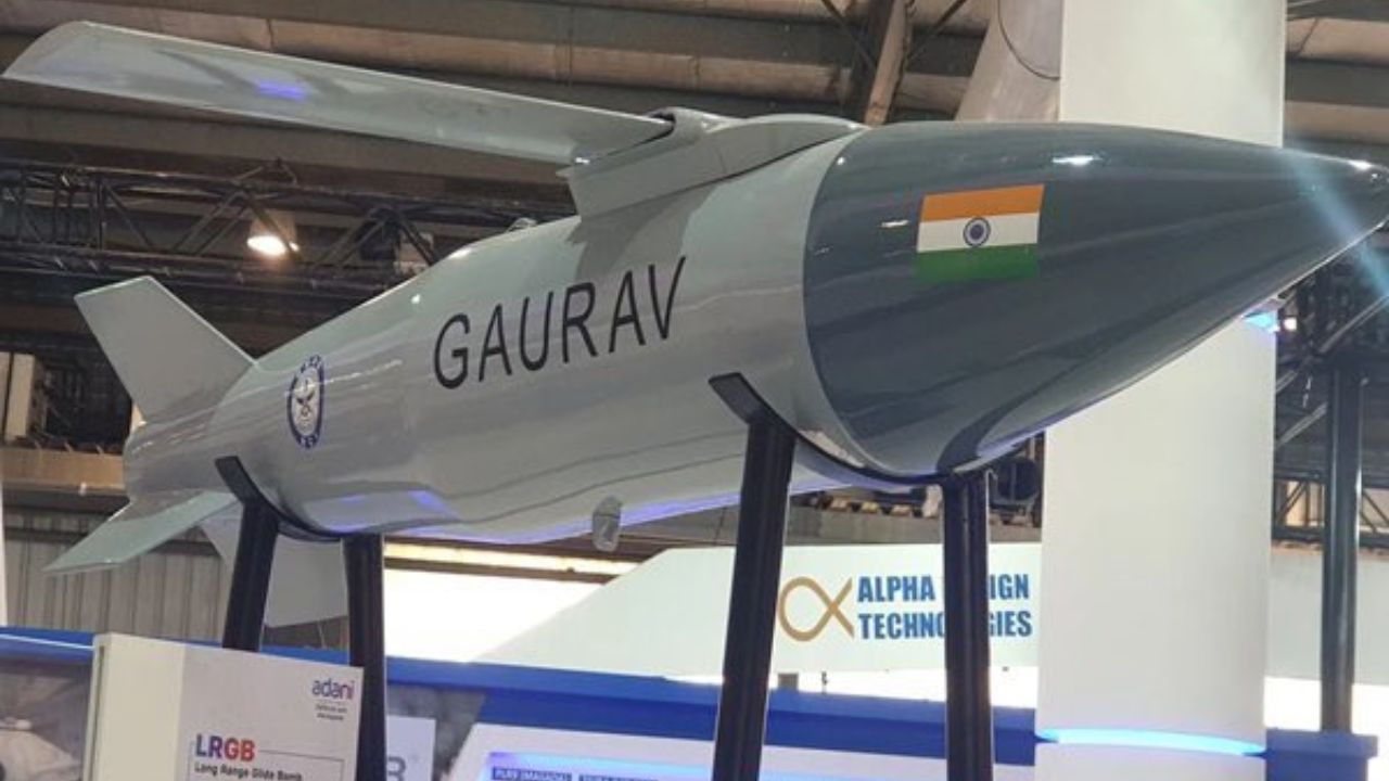 पाकिस्तान की उड़ी नींद: भारत ने तैयार किया DRDO का धांसू ग्लाइड बम, जानें क्यों घबराया पड़ोसी देश?
