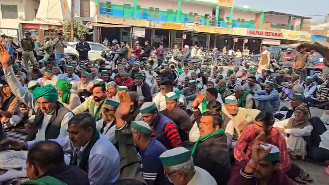 किसान की आवाज: भाकियू टिकैत का कलेक्ट्रेट पर धरना, मांगे नहीं मानी तो…आंदोलन होगा तेज