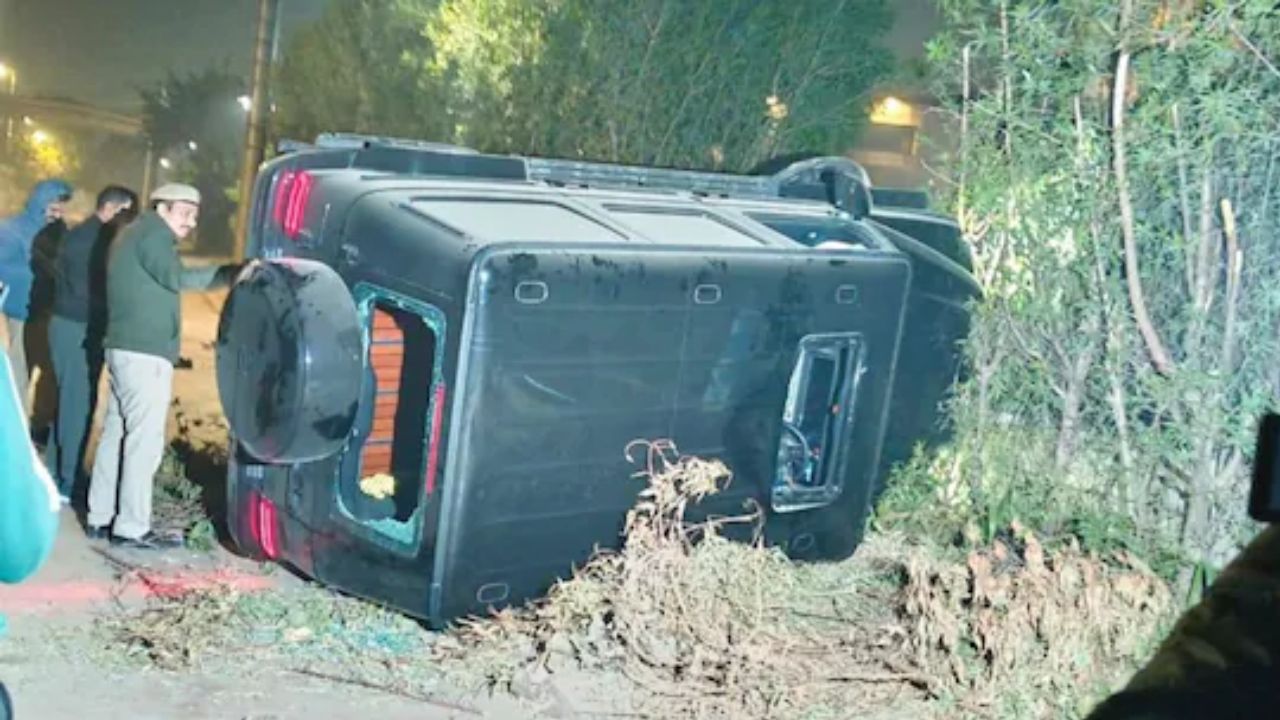 दिल्ली में हत्यारन मर्सिडीज: सड़क पर सो रहे 3 लोगों को कुचला, एक की ऑन द स्पॉट मौत