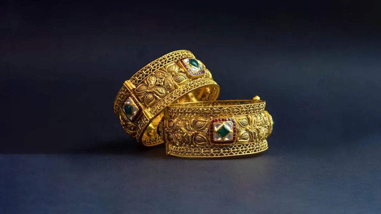 Gold Price Today: सोने की कीमत में ‘करेक्शन फेज’, निवेशकों के लिए मौका या खतरा? जानिए ताजा अपडेट