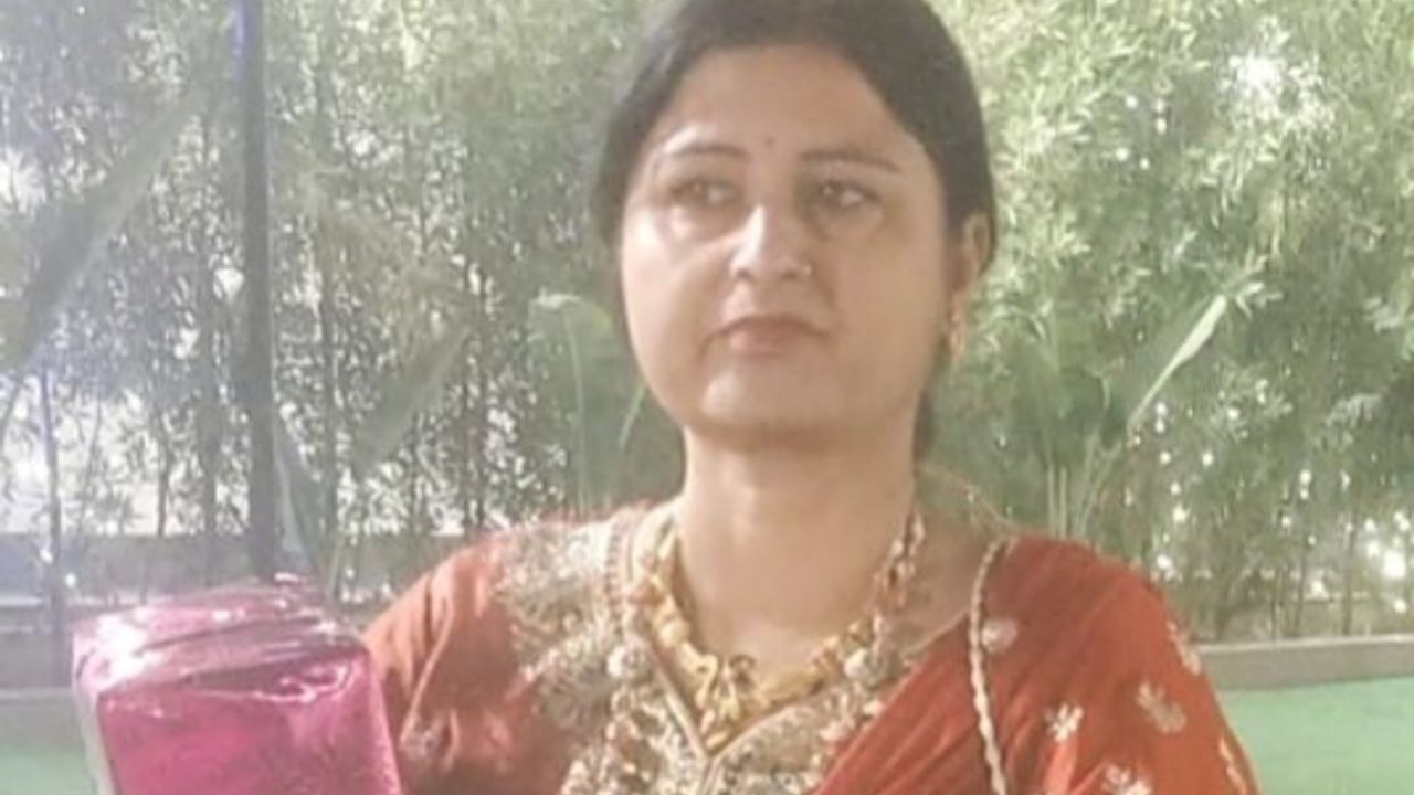 राजभाषा सप्ताह समारोह 2025: हिन्दी क्विज प्रतियोगिता में सीमा शुक्ला रहीं प्रथम, प्रतिभागियों ने दिखाया उत्साह