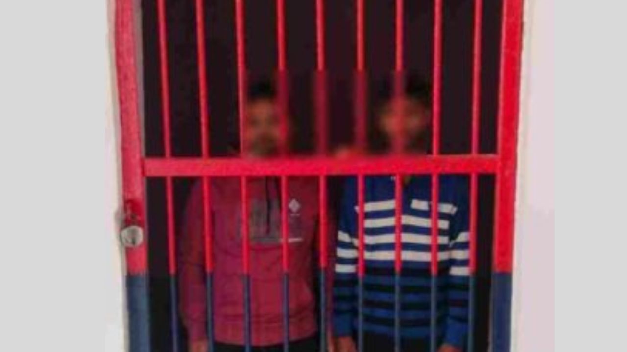 Uttar Pradesh: गोरखपुर में हत्या के प्रयास में वांछित दो आरोपी गिरफ्तार